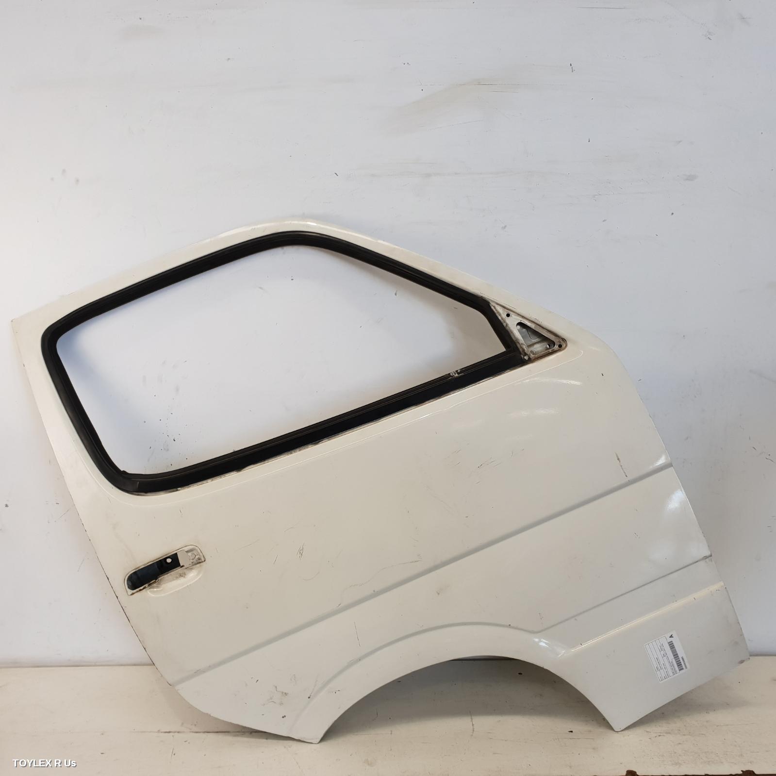 TOYOTA HIACE 2000 Right Front Door LH/RZH10#