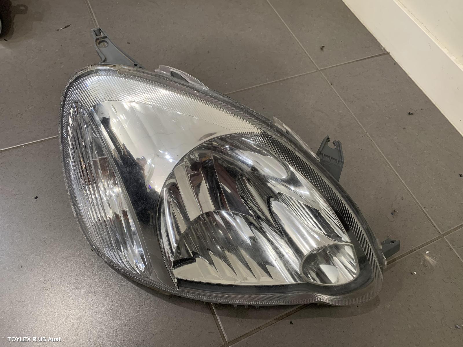 TOYOTA ECHO 2004 Right Headlamp NCP10R, HATCH