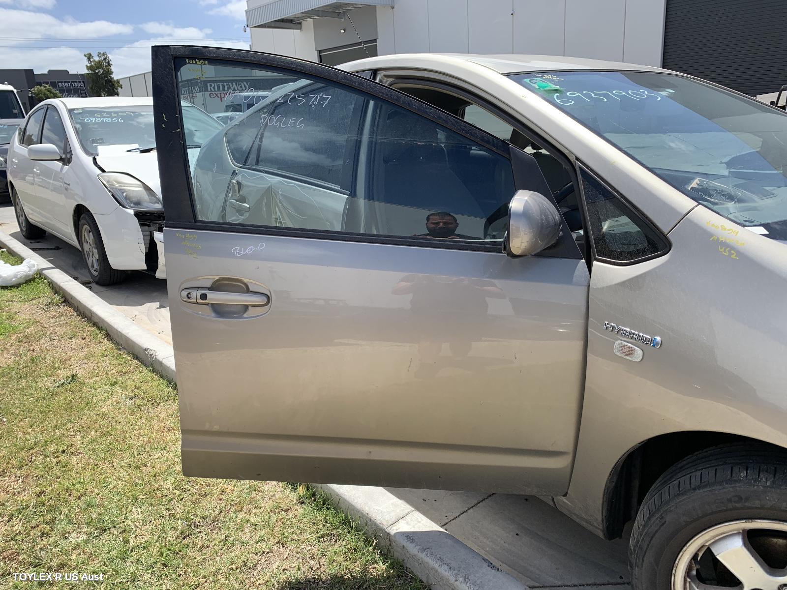 TOYOTA PRIUS 2006 Right Front Door NHW20R