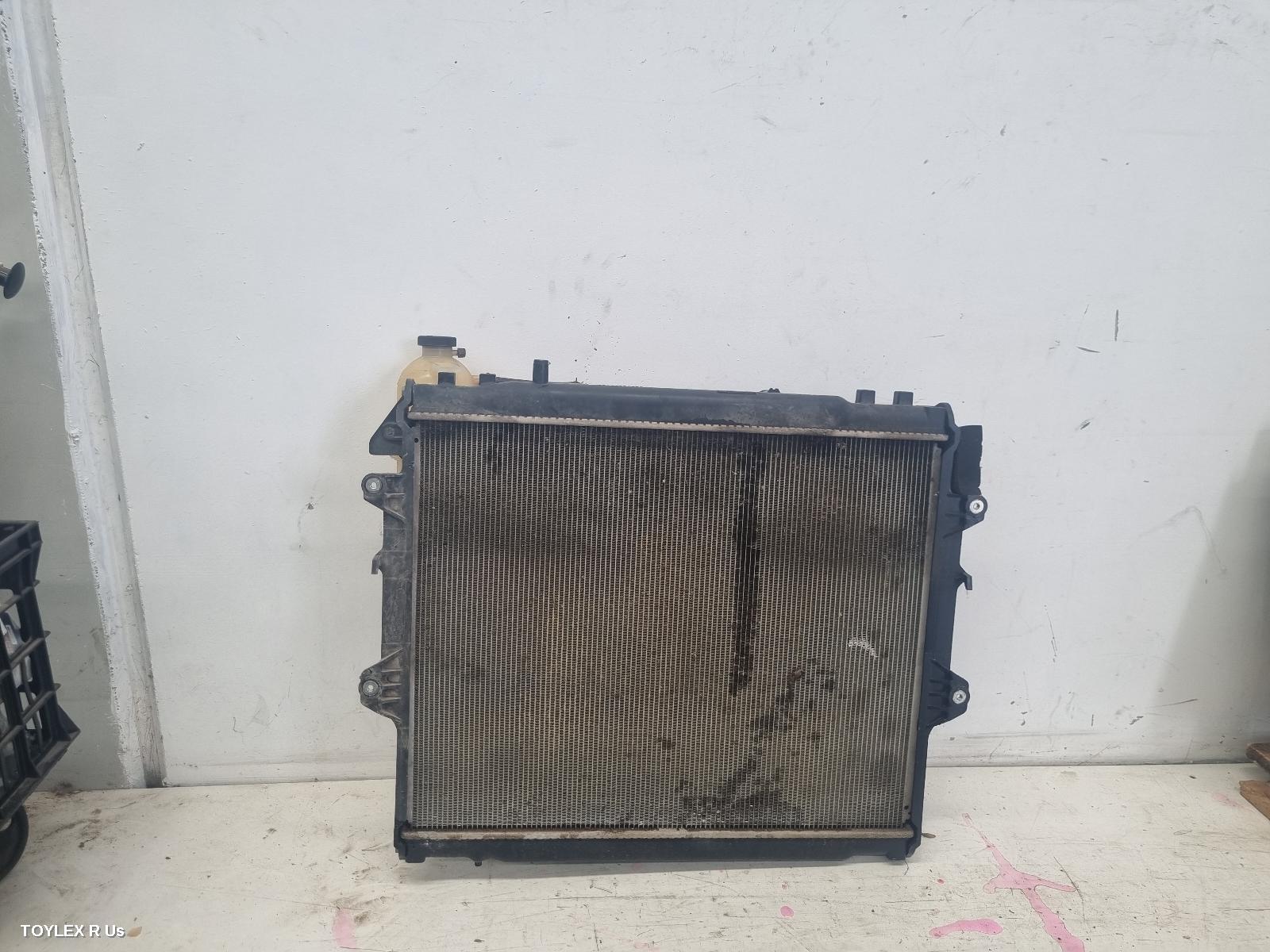 TOYOTA HILUX 2007 Radiator MANUAL, 3.0, DIESEL