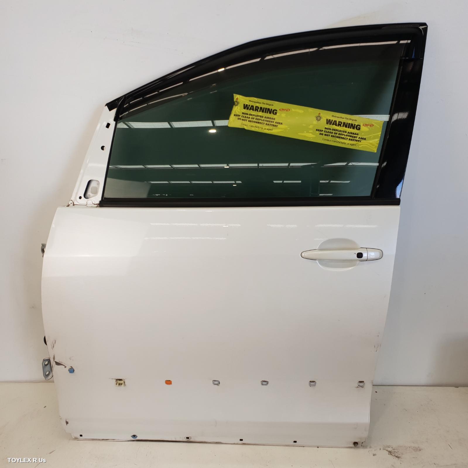TOYOTA ESTIMA 2012 Left Front Door XR50, AERAS, W/ MOULD TYPE, 05-19 (IMPORT)