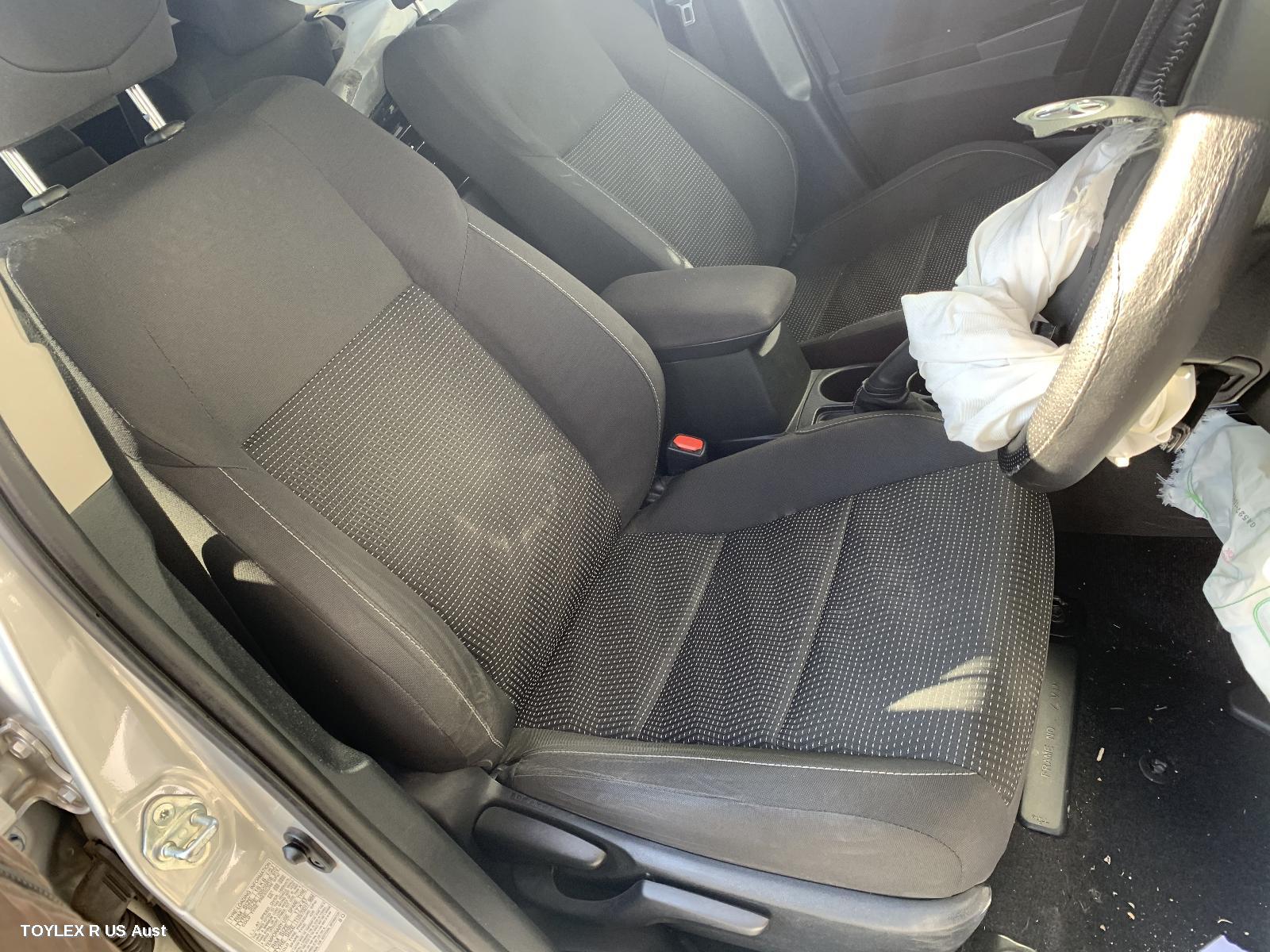 TOYOTA COROLLA 2018 Front Seat RH FRONT, ZRE182R/ZWE186R, HATCH, CLOTH, ASCENT/ASCENT SPORT/HYBRID