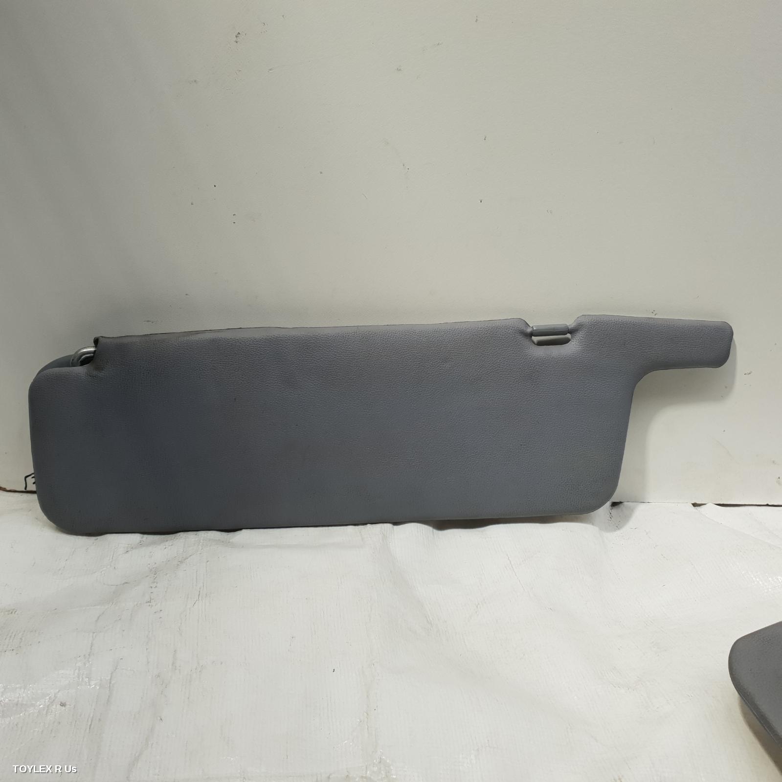TOYOTA HILUX 1999 Sunvisor LH SIDE