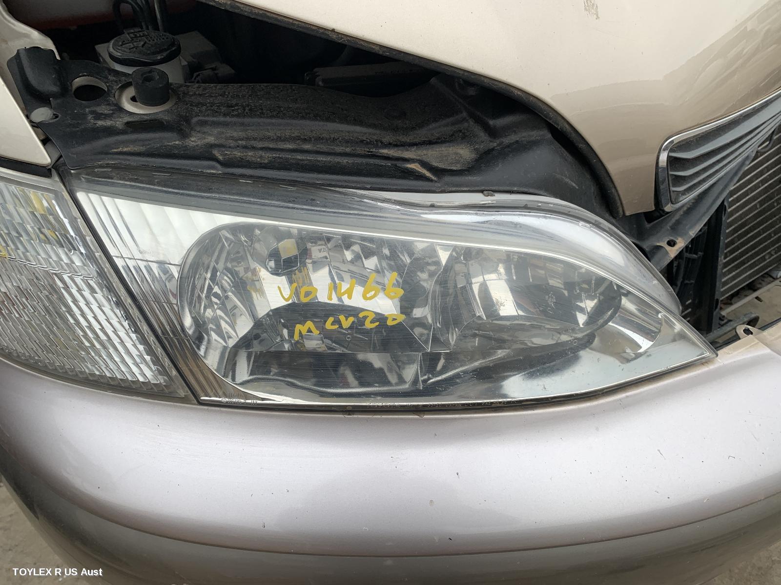 LEXUS ES300 (92-05) 1999 Right Headlamp MCV20