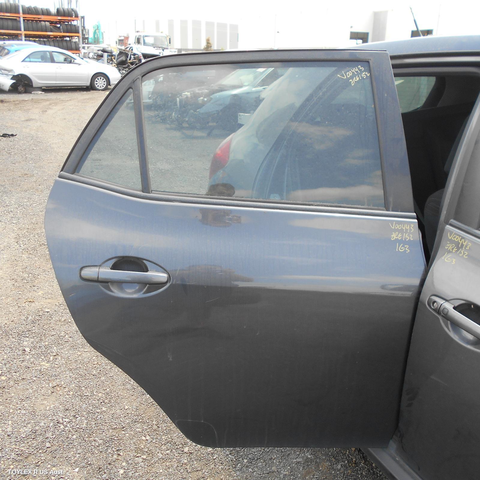TOYOTA COROLLA 2008 Right Rear Door Sliding ZRE152R, HATCH