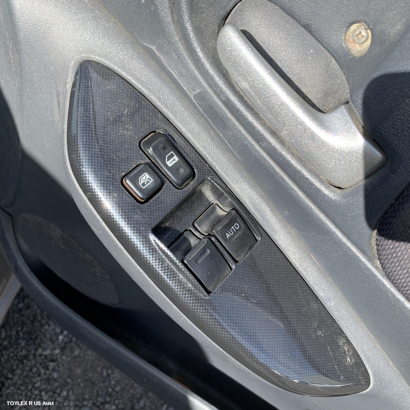 TOYOTA ECHO 2001 Pwr Dr Wind Switch RH FRONT (MASTER SWITCH), 3DR HATCH, NCP10R