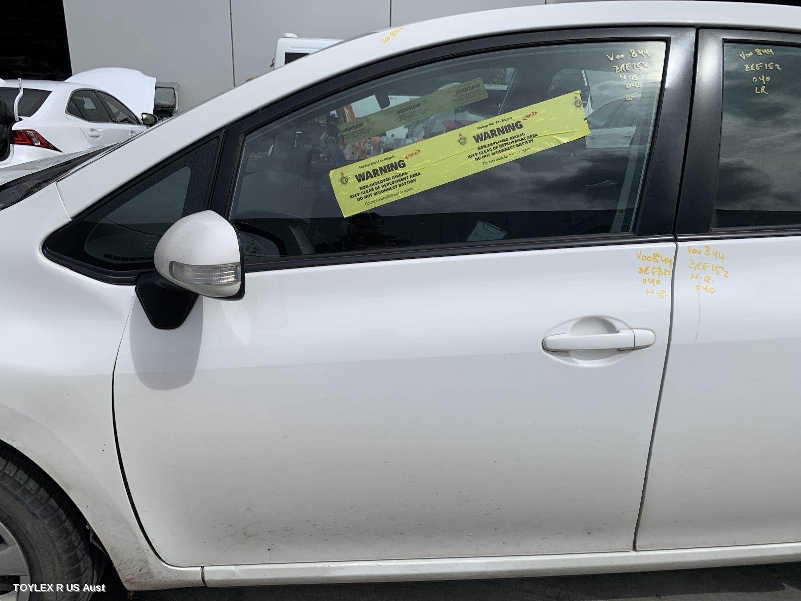 TOYOTA COROLLA 2010 Left Front Door ZRE152R, HATCH