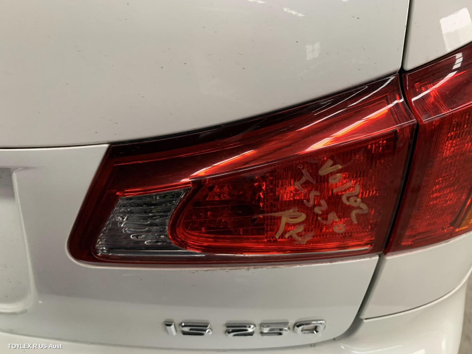 LEXUS IS250/IS250C 2010 Rear Garnish IS250, BOOTLID LAMP (RH SIDE), GSE20R, SEDAN