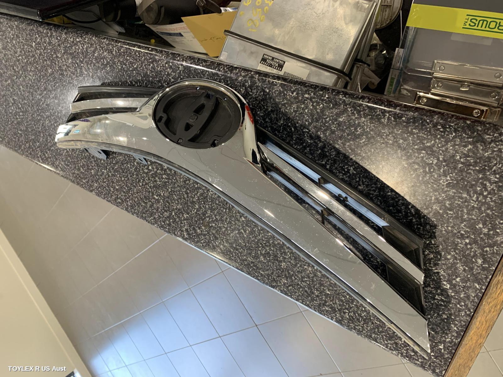 TOYOTA COROLLA 2018 Grille RADIATOR GRILLE, ZRE172R, SEDAN