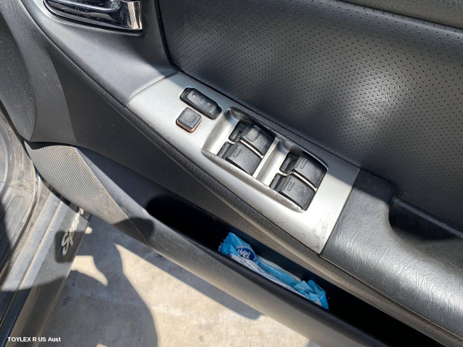 TOYOTA COROLLA 2003 Pwr Dr Wind Switch RH FRONT (MASTER SWITCH), 4 SWITCH TYPE, DRIVERS DOOR AUTO ONLY TYPE, ZZE122