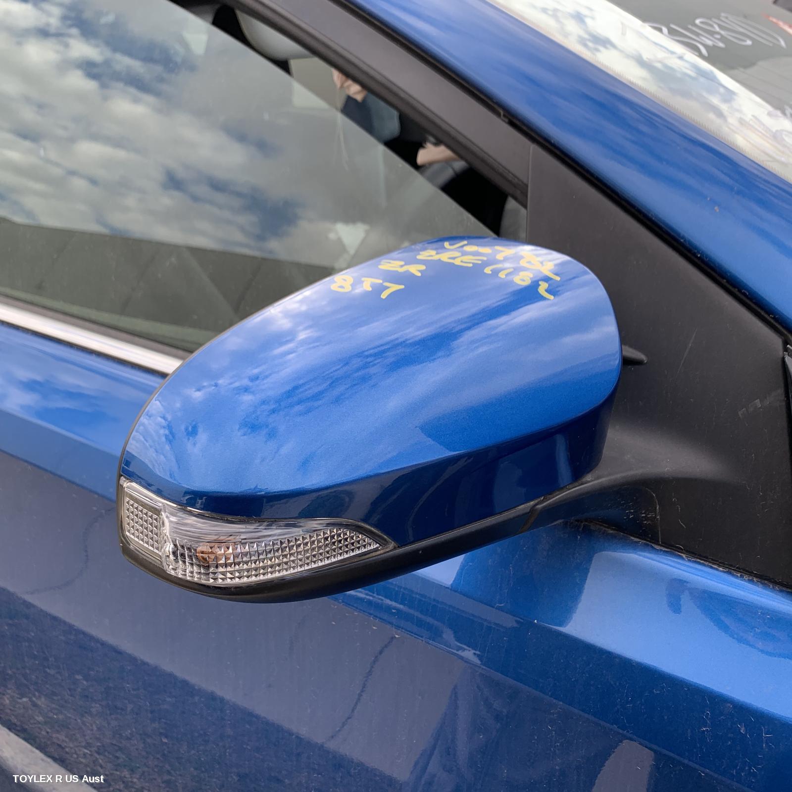 TOYOTA COROLLA 2014 Right Door Mirror ZRE182R, HATCH, W/ POWER FOLD TYPE