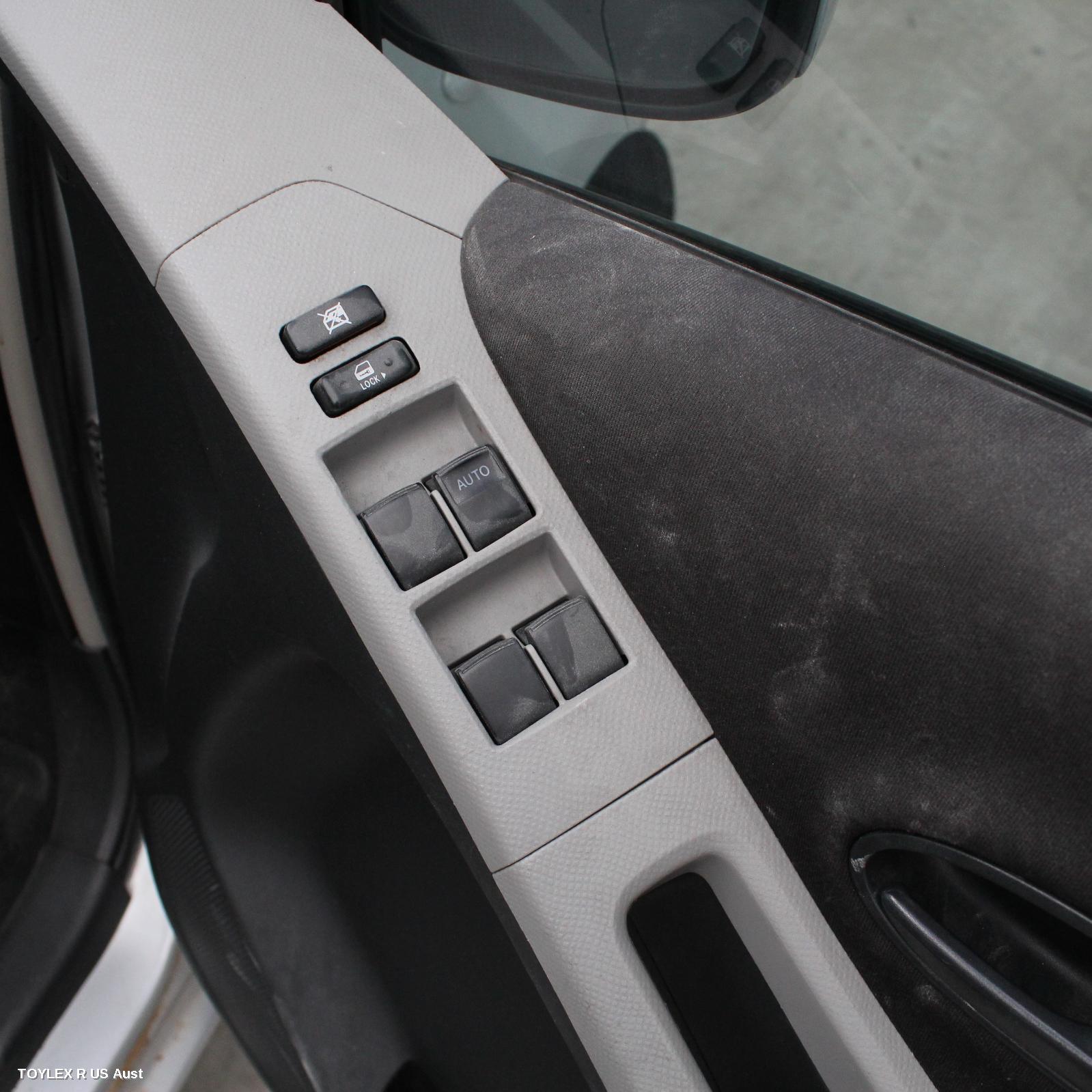 TOYOTA YARIS 2006 Pwr Dr Wind Switch RH FRONT (MASTER SWITCH), 4 SWITCH TYPE, 5DR HATCH/SEDAN, NCP9#