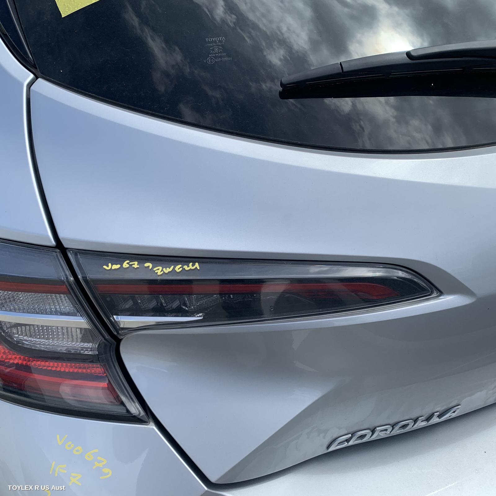 TOYOTA COROLLA 2018 Rear Garnish TAILGATE LAMP (LH SIDE), E210, HATCH/WAGON