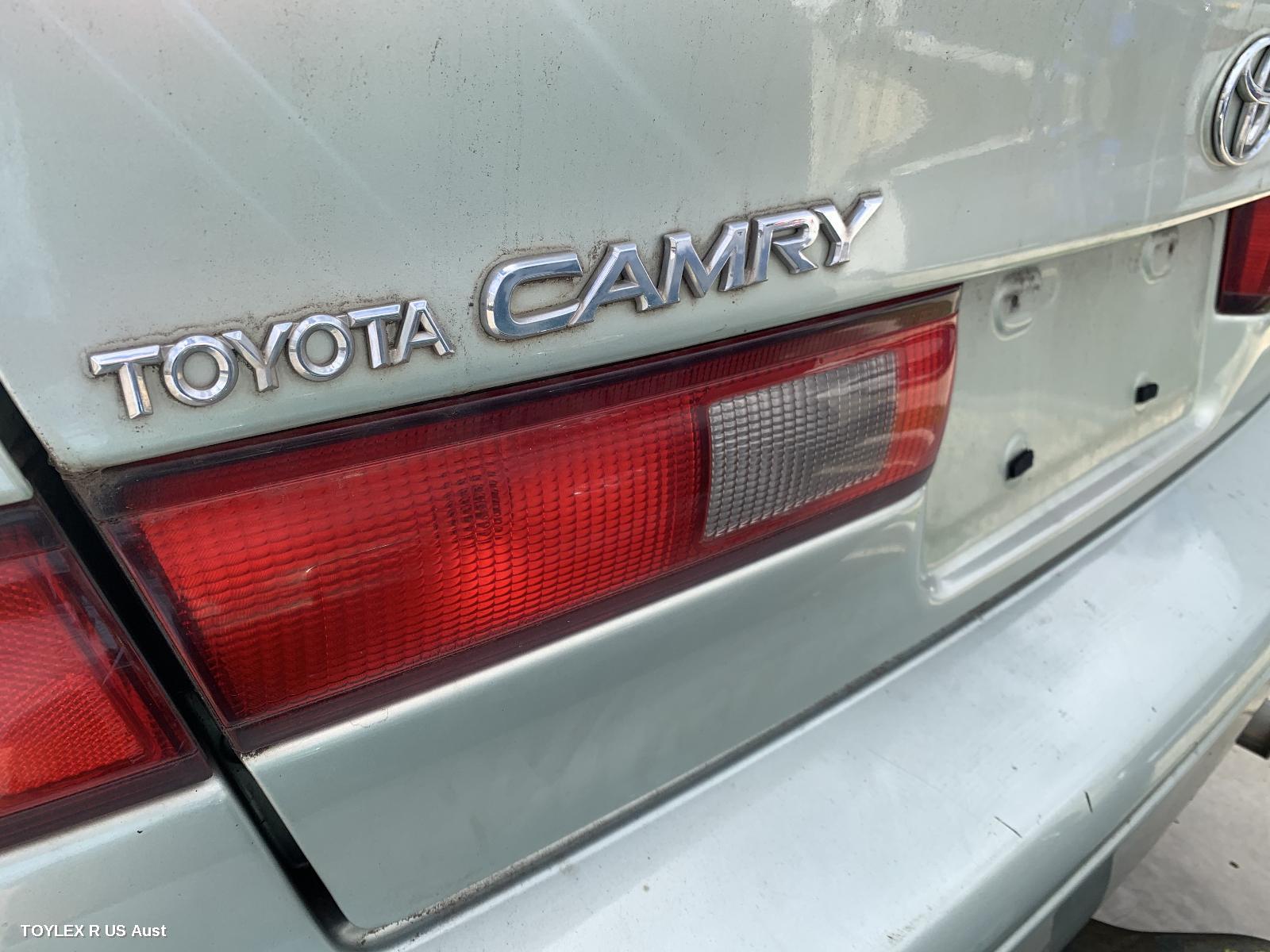 TOYOTA CAMRY 2000 Rear Garnish BOOTLID LAMP, LH SIDE, SK20