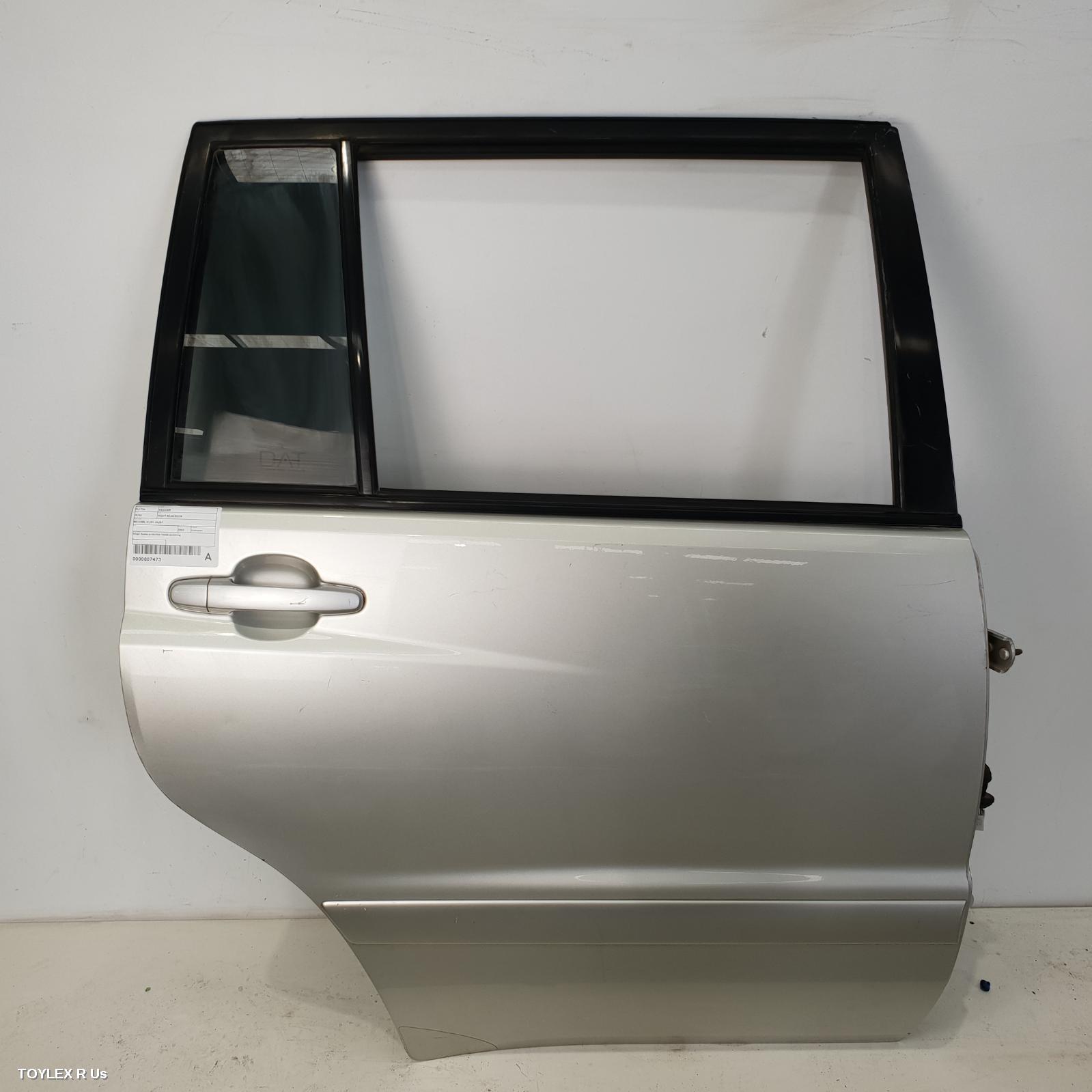 TOYOTA KLUGER 2003 Right Rear Door Sliding MCU28R