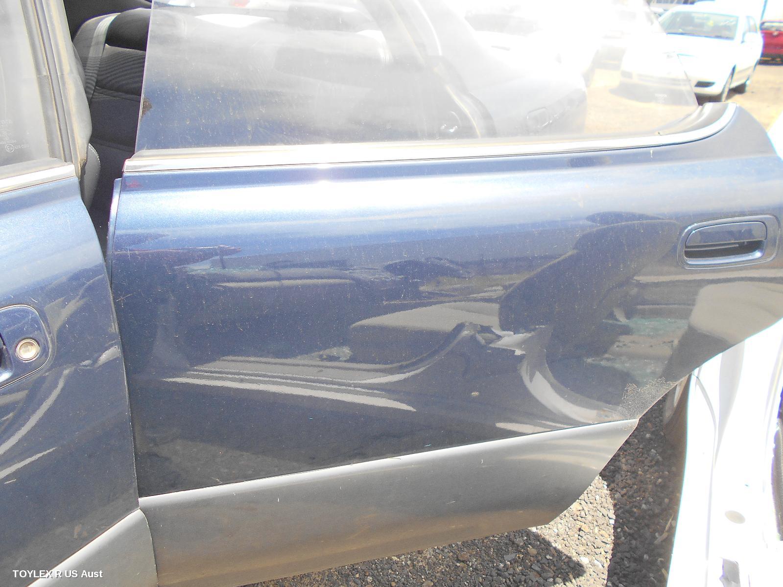 LEXUS ES300 (92-05) 1994 Left Rear Door/Sliding VCV10