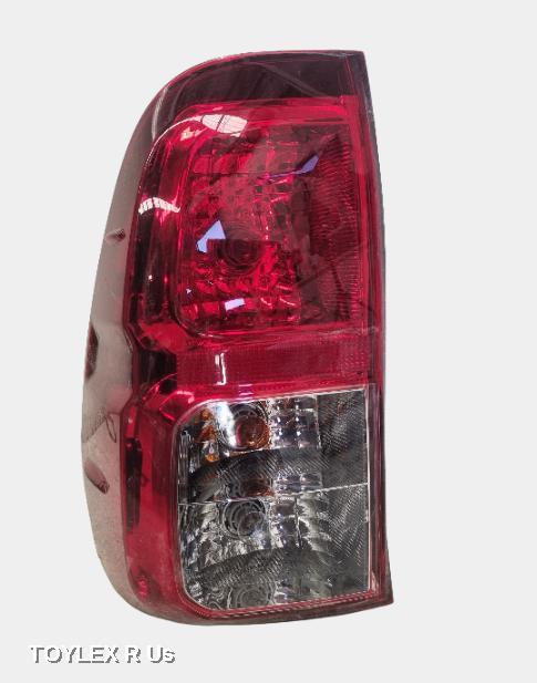 TOYOTA HILUX 2018 Left Taillight IN BODY, UTE, OK-37