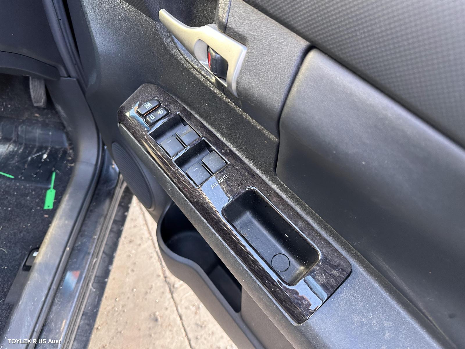 TOYOTA RUKUS 2010 Pwr Dr Wind Switch RH FRONT (MASTER SWITCH), AZE151R