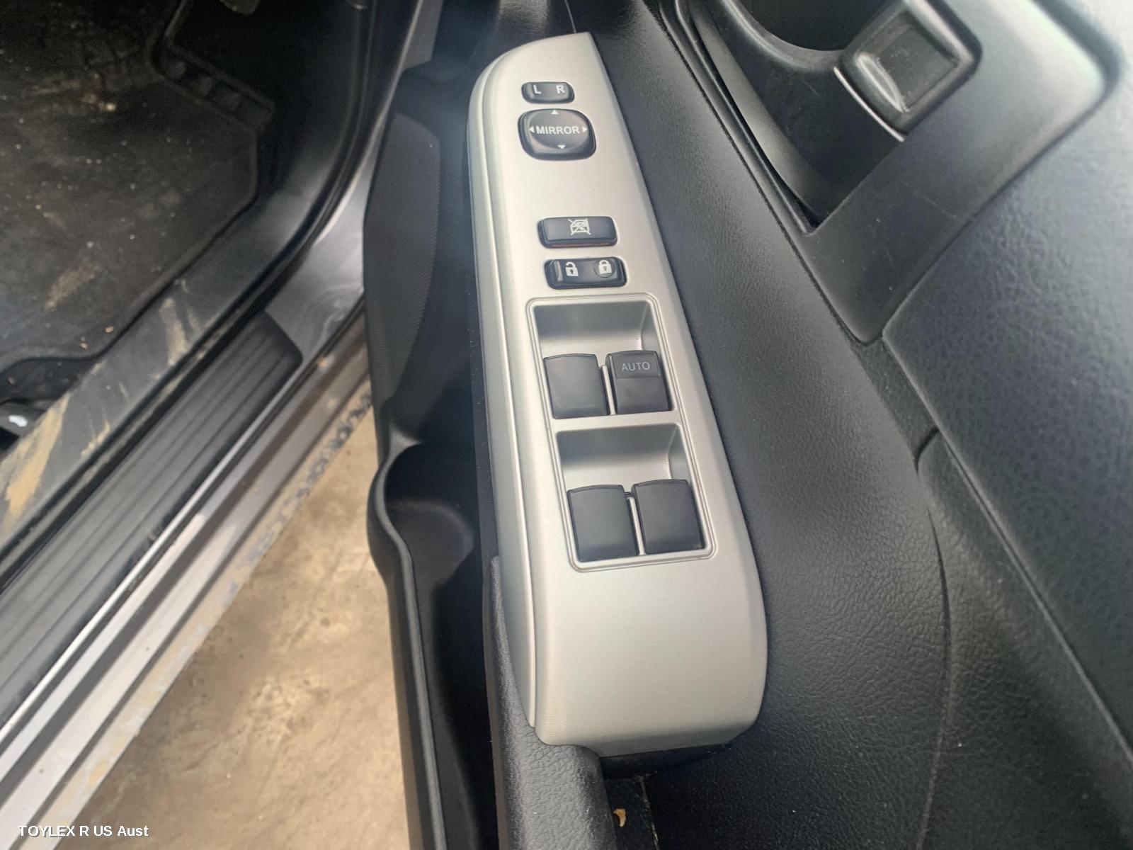 TOYOTA CAMRY 2017 Pwr Dr Wind Switch RH FRONT (MASTER SWITCH), ASV50/AVV50