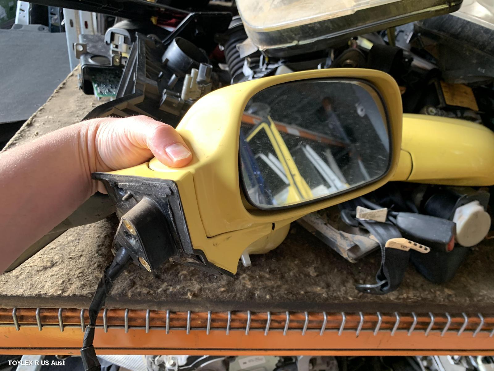 TOYOTA CELICA 2003 Right Door Mirror ZZT231, COLOUR CODED