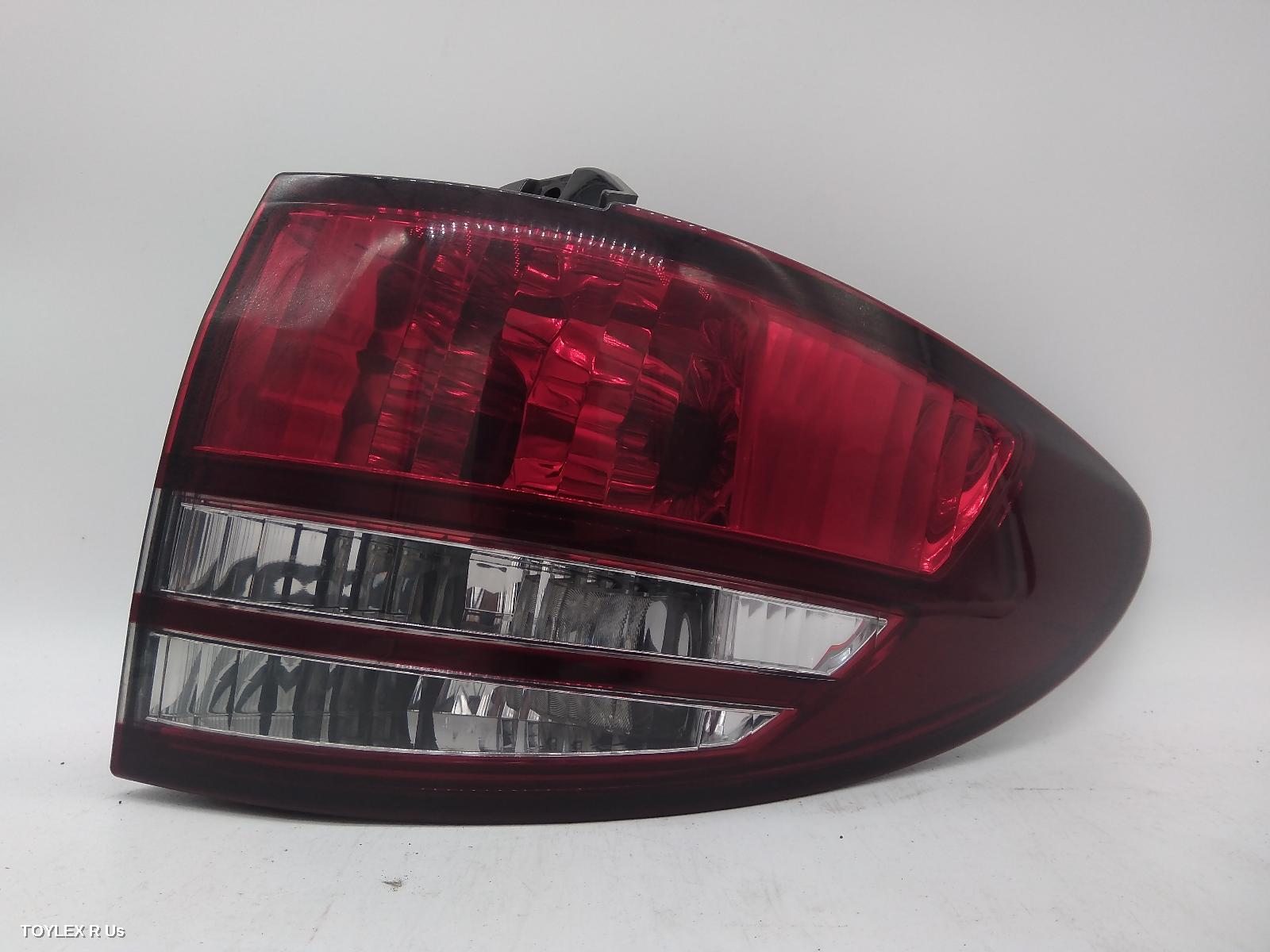 TOYOTA TARAGO 2003 Right Taillight ACR30 (AUST TYPE), 06/00-06/03 8155128301
