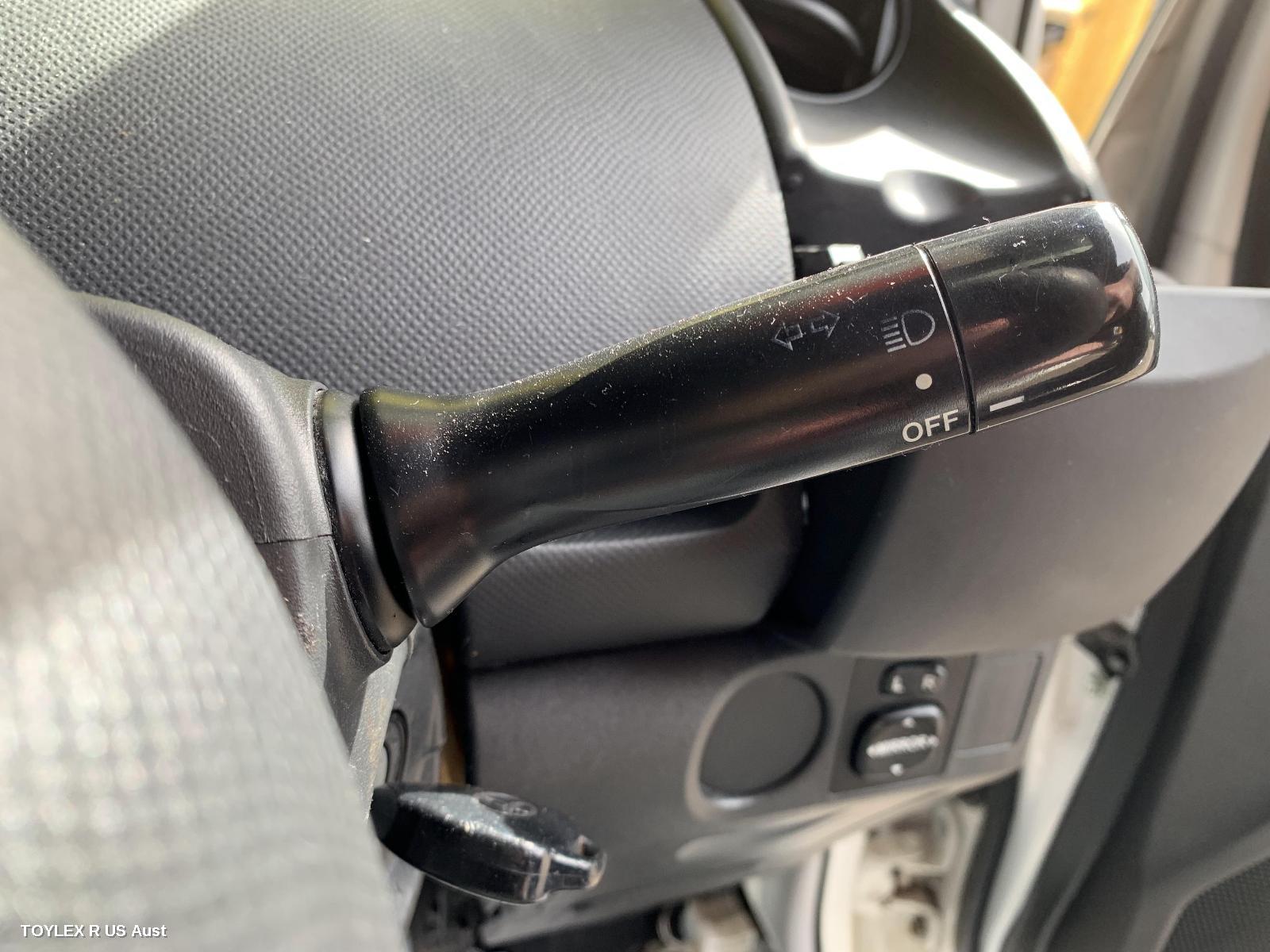 TOYOTA YARIS 2010 Combination Switch FLASHER/HEADLAMP SWITCH, HATCH/SEDAN, NON FOGLAMP TYPE, NCP9#