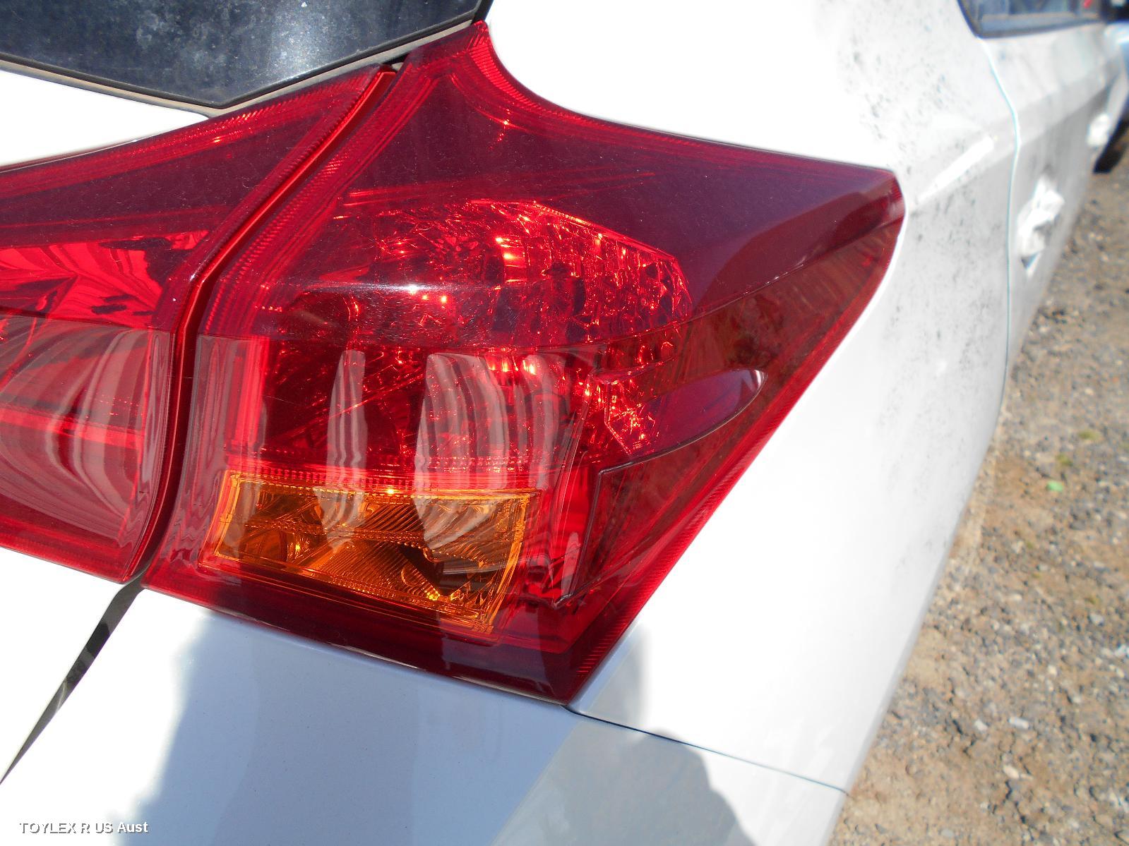 TOYOTA COROLLA 2015 Right Taillight ZRE182R/ZWE186R, HATCH