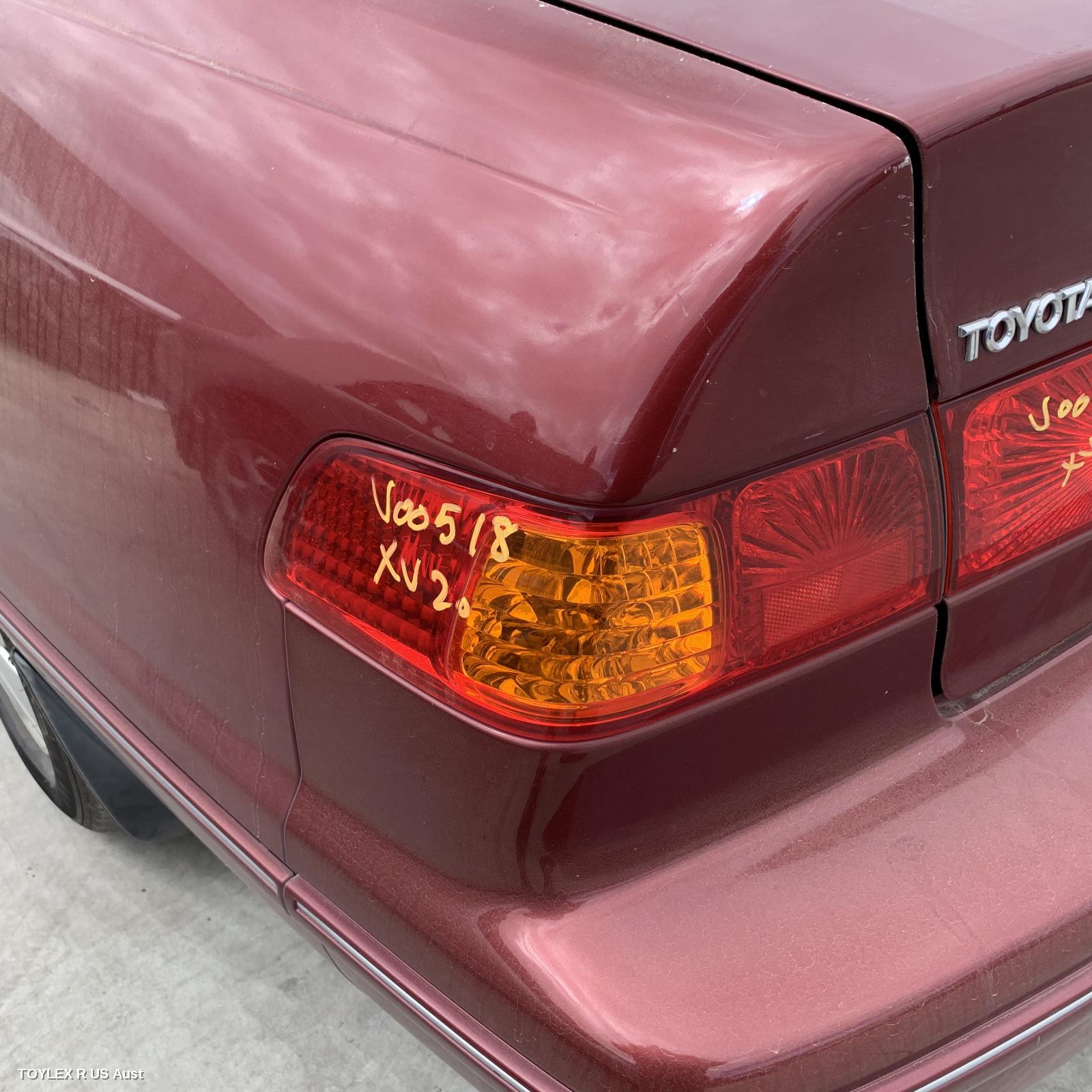 TOYOTA CAMRY 2000 Left Taillight SK20, SEDAN