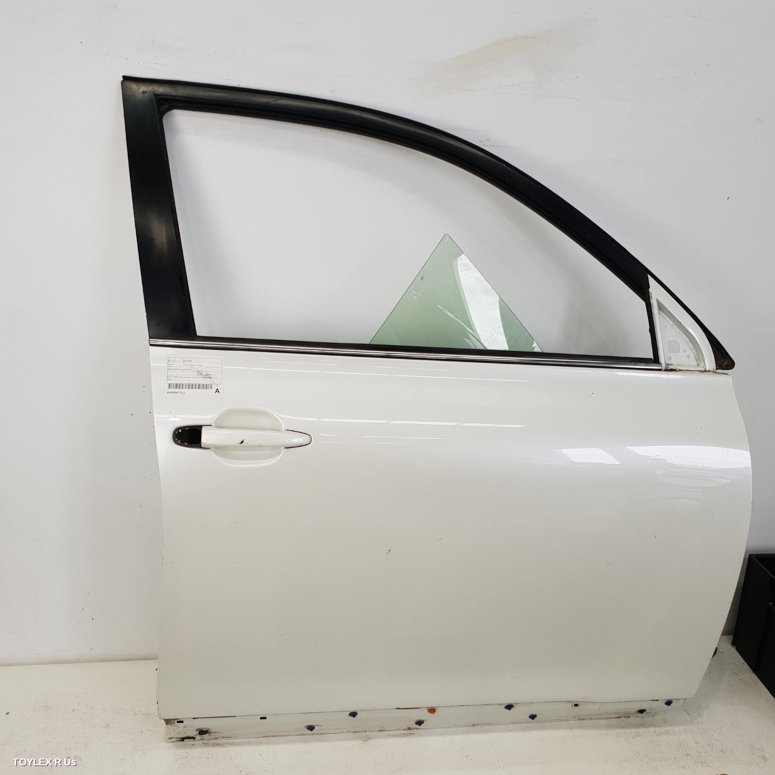 TOYOTA KLUGER 2010 Right Front Door GSU40-GSU45