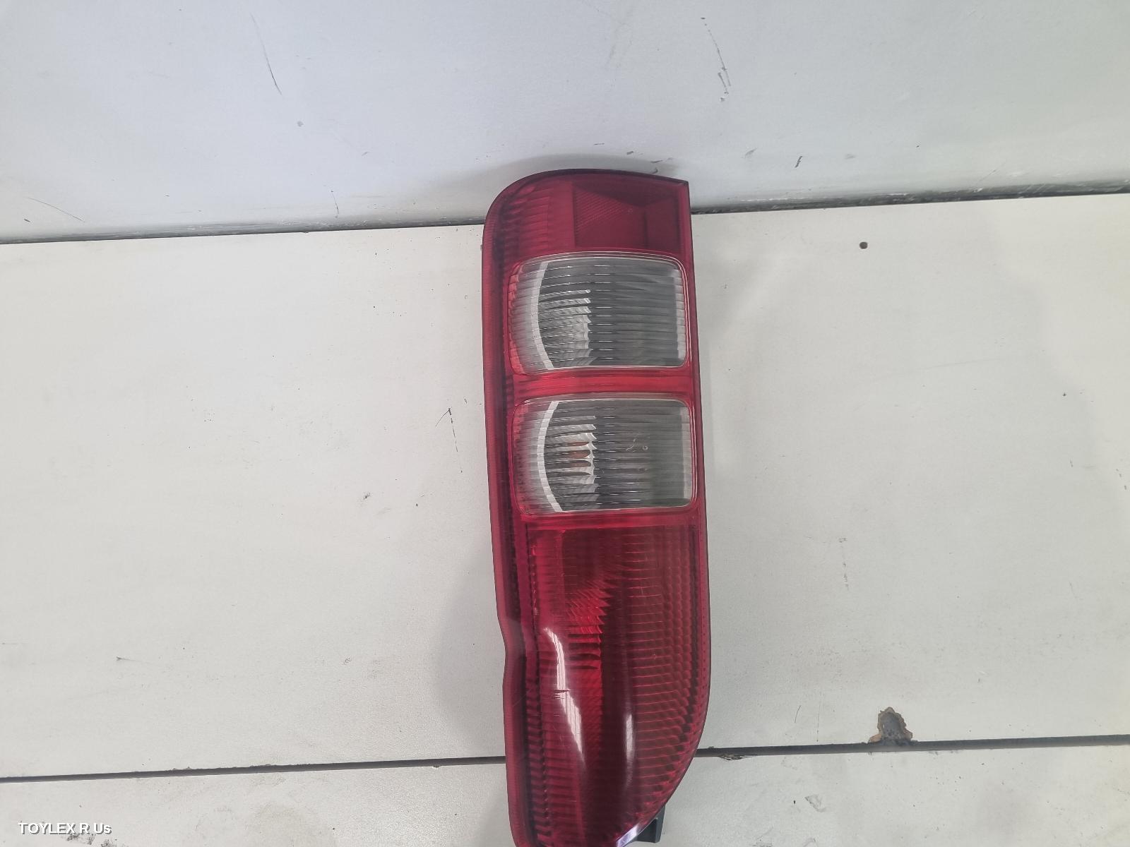 TOYOTA HIACE 2014 Right Taillight LENS# 26-120, TRH/KDH
