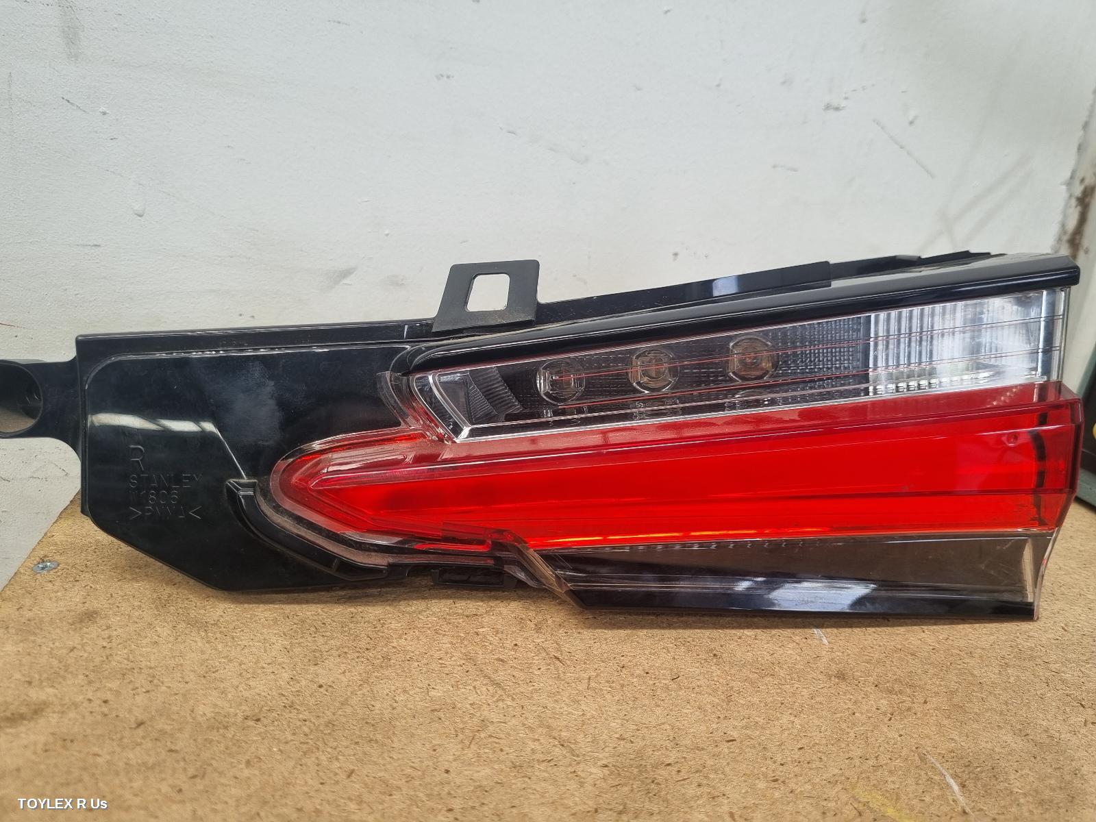 LEXUS NX 2015 Rear Garnish TAILGATE LAMP (RH SIDE), AGZ/AYZ#