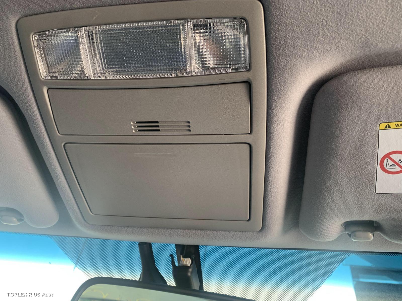 TOYOTA CAMRY 2010 Courtesy Light FRONT, ACV40