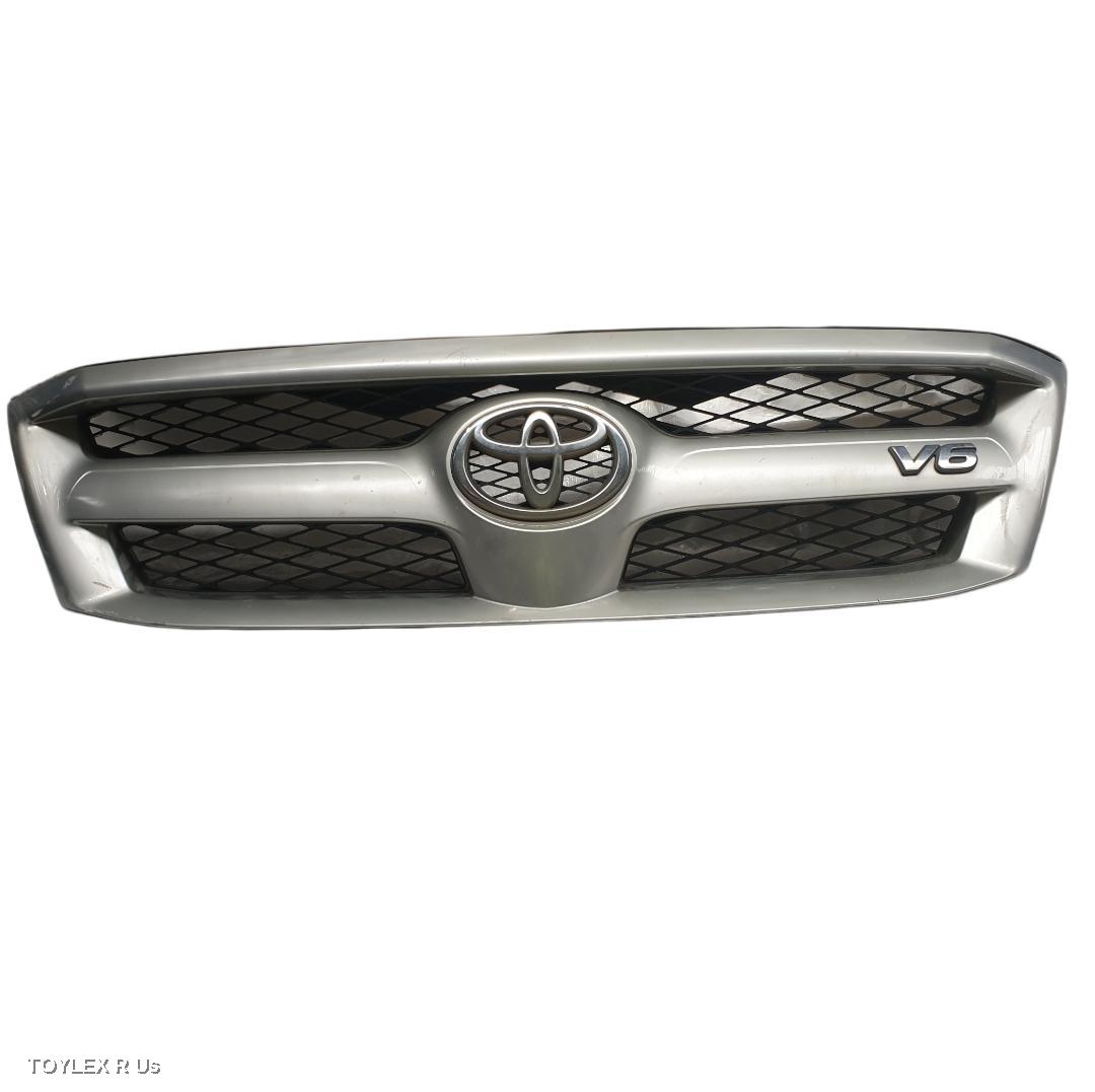 TOYOTA HILUX 2005 Grille RADIATOR GRILLE, SR/SR5, COLOUR CODED