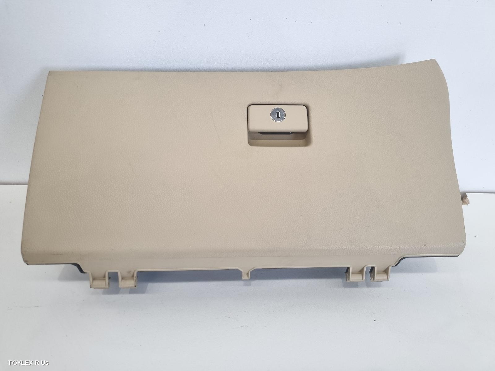TOYOTA KLUGER 2014 Glove Box XU50 SERIES