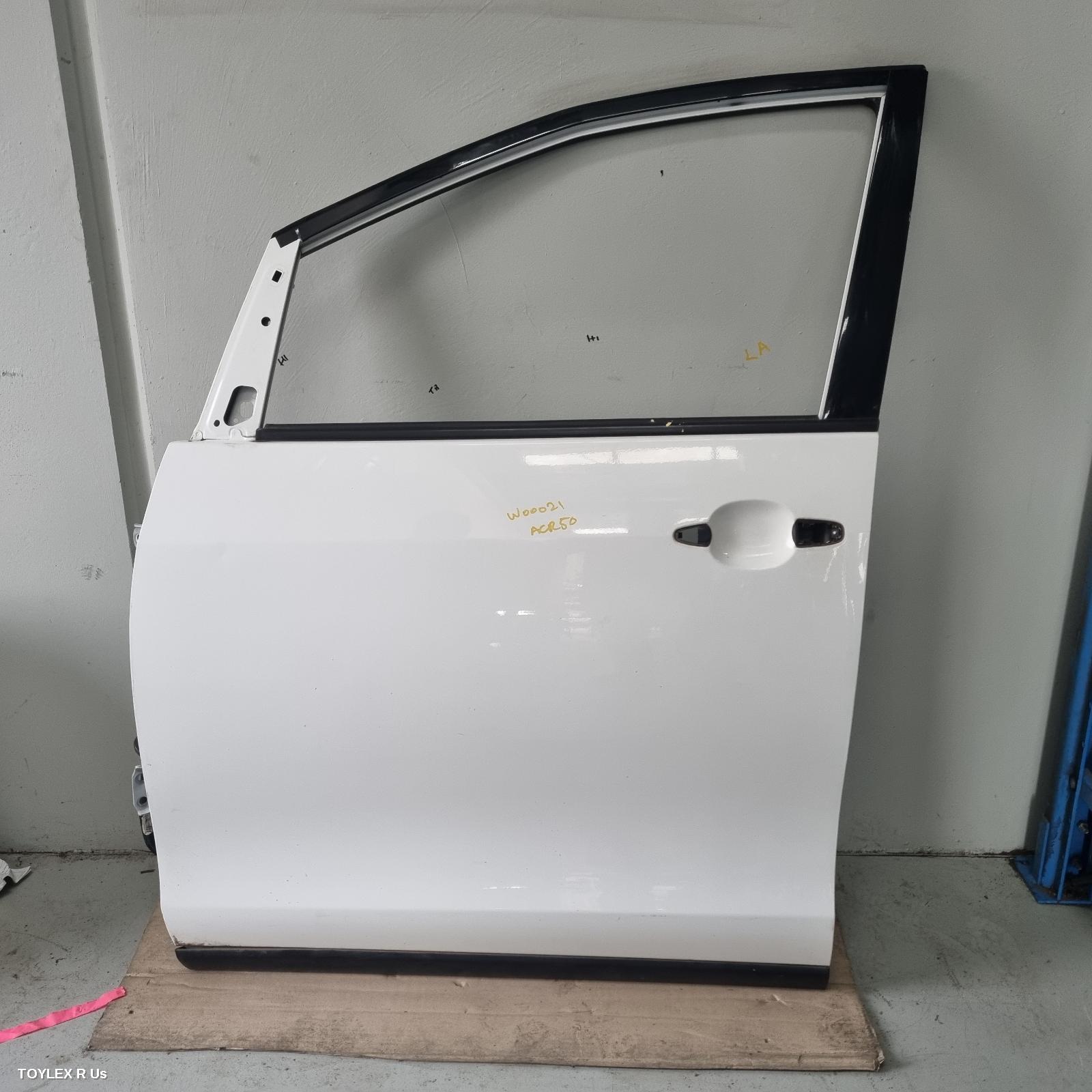 TOYOTA TARAGO 2014 Left Front Door ACR50R