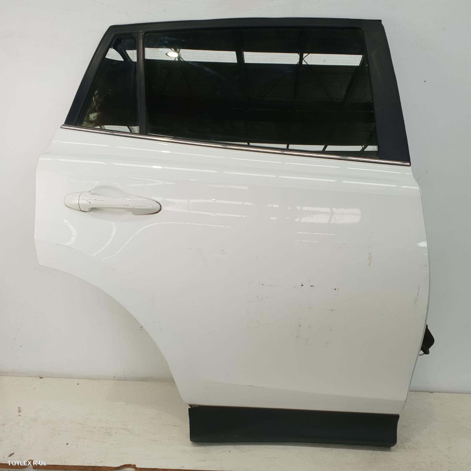 TOYOTA RAV4 2016 Right Rear Door Sliding XA40