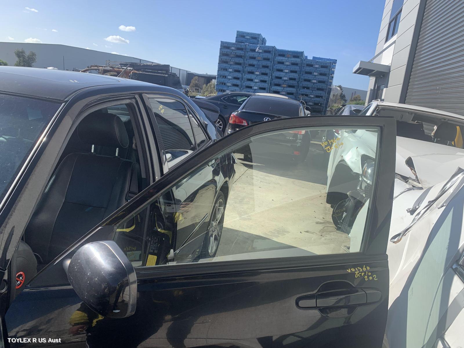 LEXUS IS200/IS300 2003 Left Front Door Window IS200/IS300