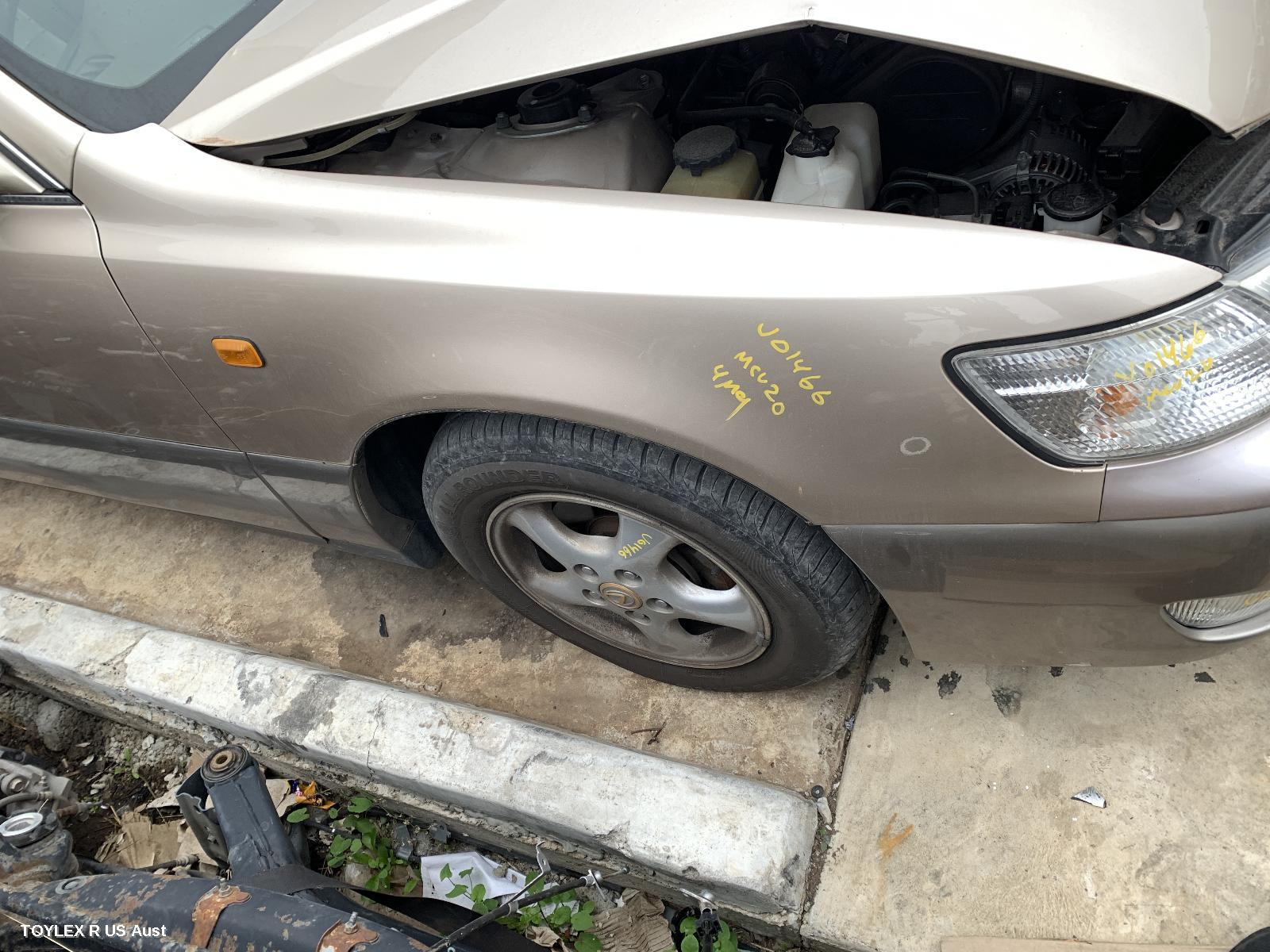 LEXUS ES300 (92-05) 1999 Right Guard MCV20