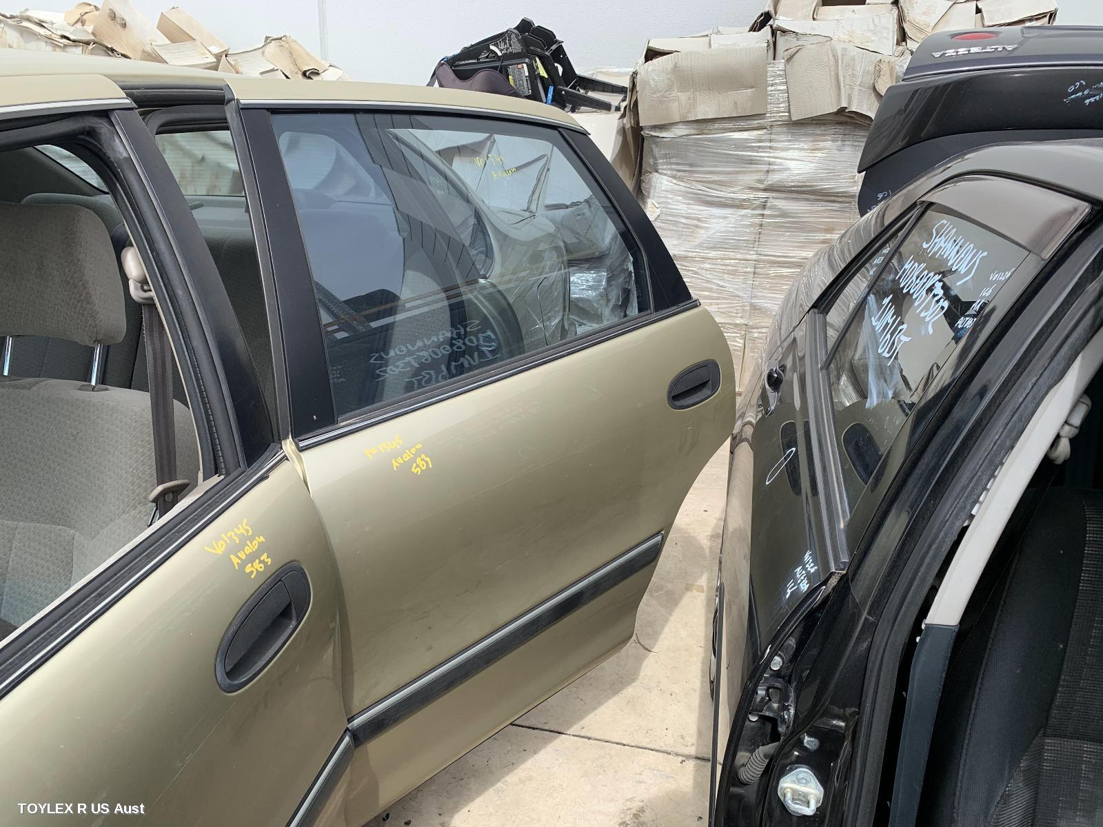 TOYOTA AVALON 2002 Left Rear Door/Sliding MCX10R