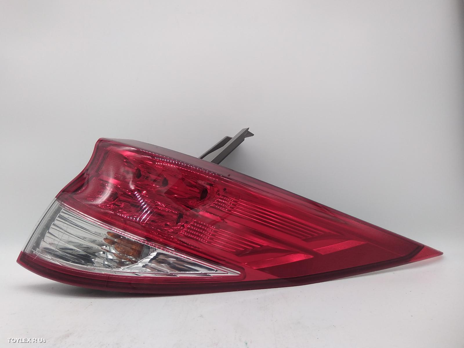 TOYOTA TARAGO 2014 Right Taillight ACR50R