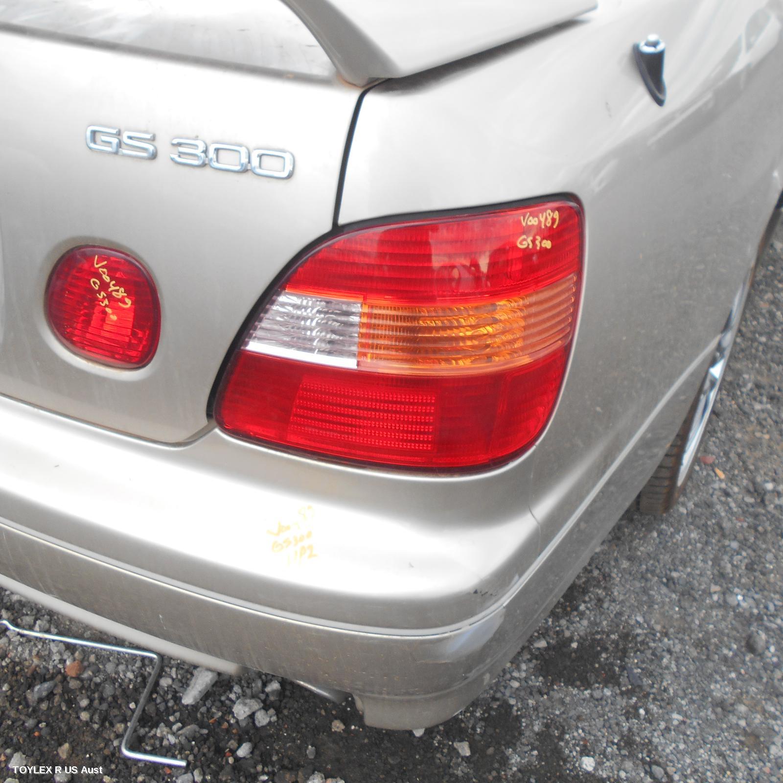 LEXUS GS 2000 Right Taillight