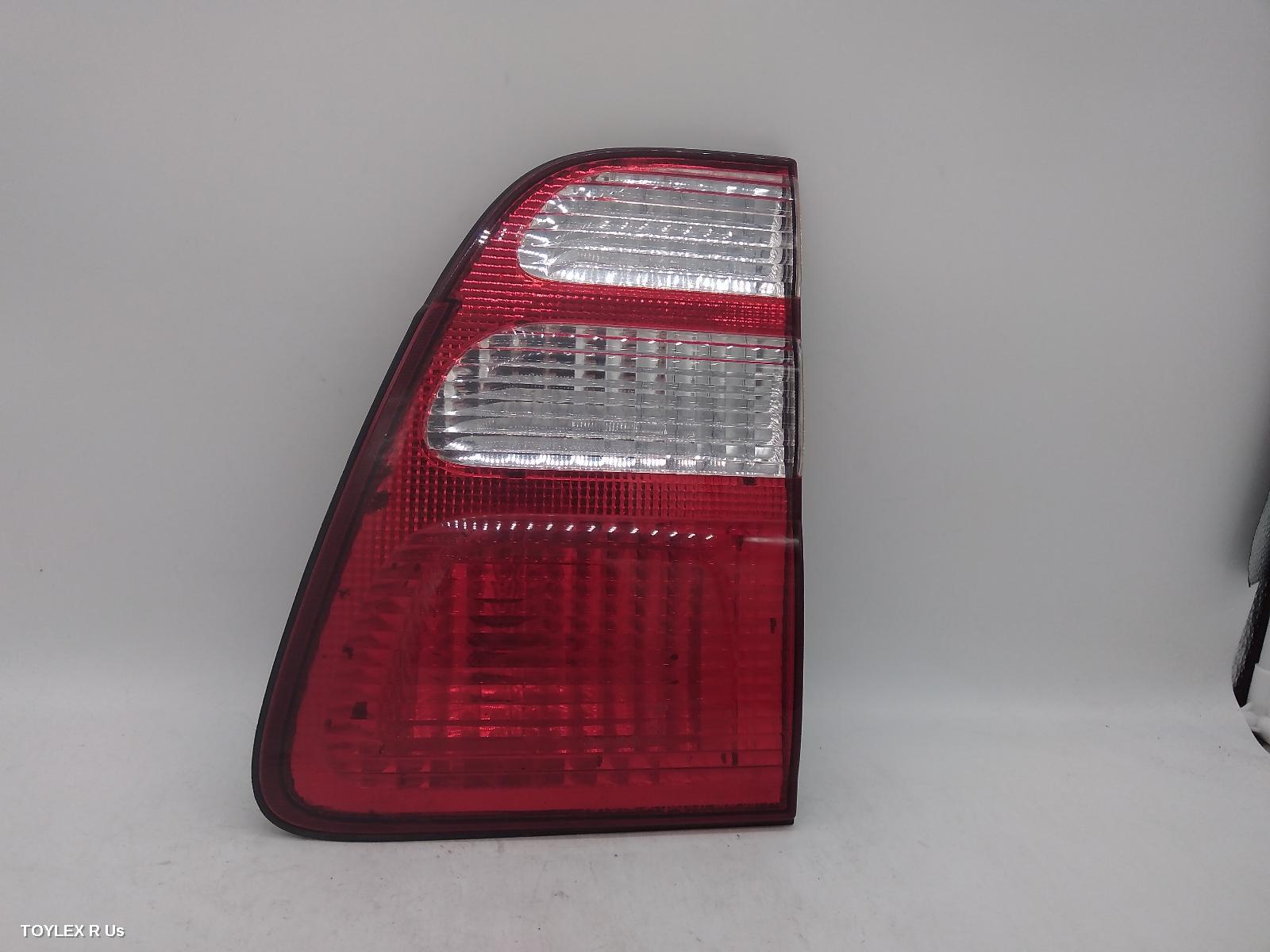 TOYOTA LANDCRUISER 2004 Rear Garnish 100 SERIES, TAILGATE LAMP (RH SIDE)