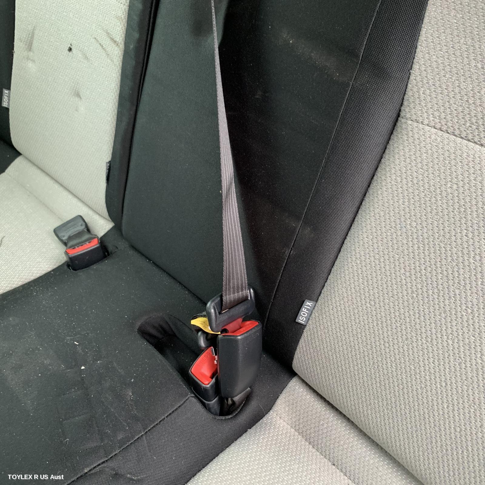 TOYOTA YARIS 2012 Seatbelt/Stalk CENTRE REAR, SEAT BELT ONLY, 3DR/5DR HATCH, NCP13#