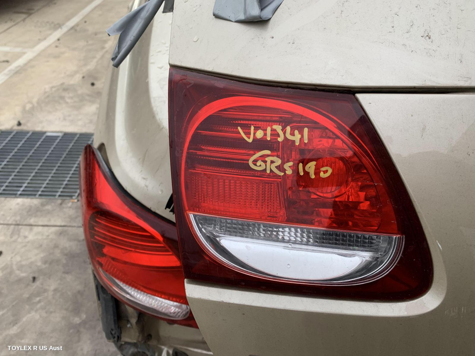 LEXUS GS 2005 Rear Garnish GS300/GS430/GS460, BOOTLID LAMP (LH SIDE), 190 SERIES