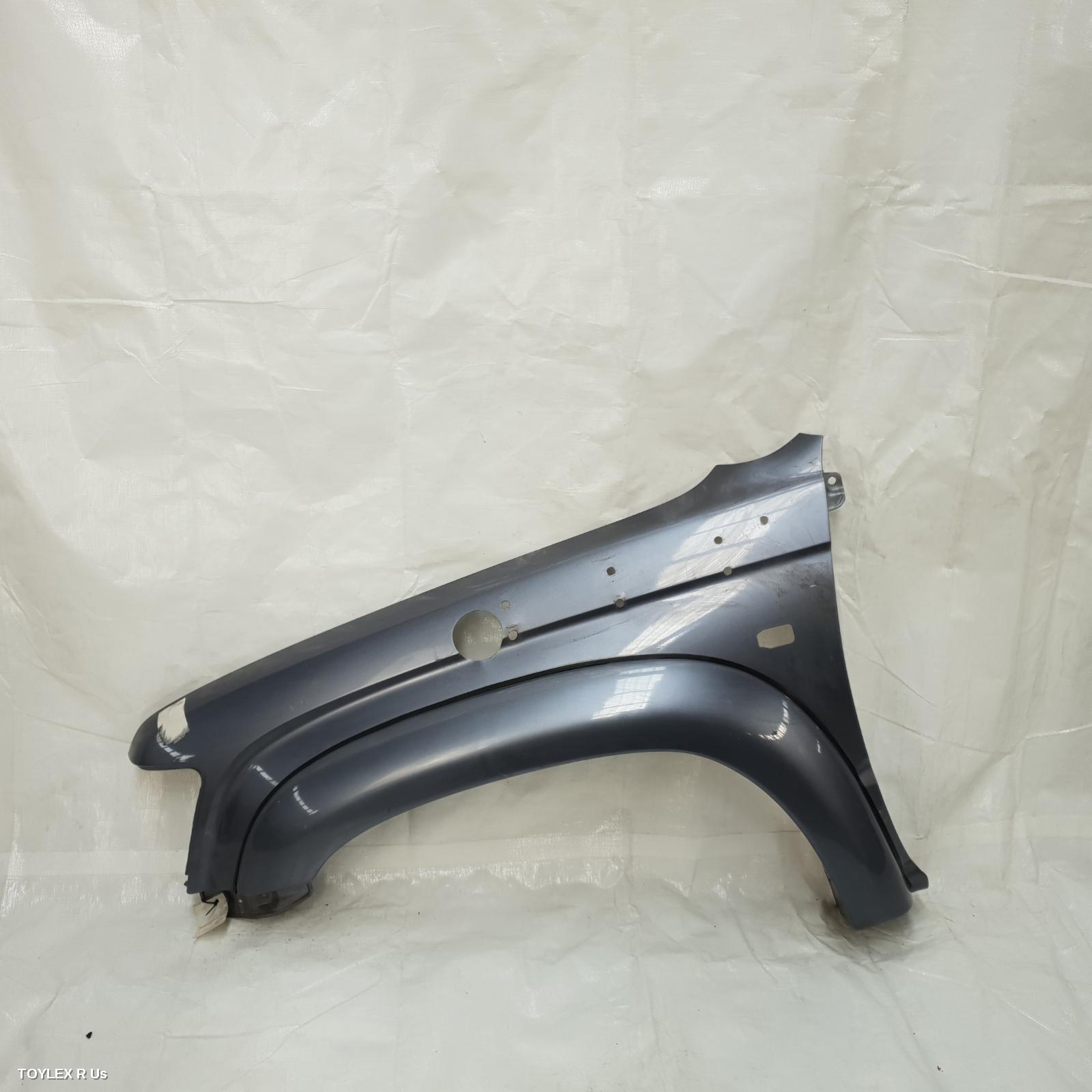 TOYOTA HILUX 1998 Left Guard 4WD, FLARED W/ SNORKEL TYPE