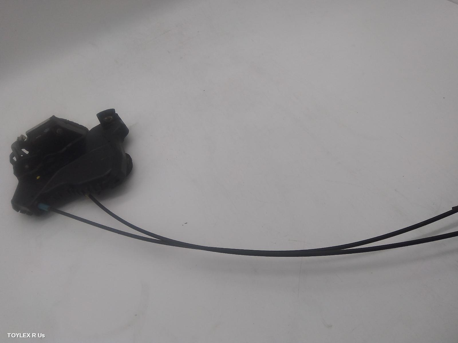 TOYOTA HIACE 2015 Door/Boot/Gate Lock RIGHT FRONT DOOR LOCK, TRH/KDH