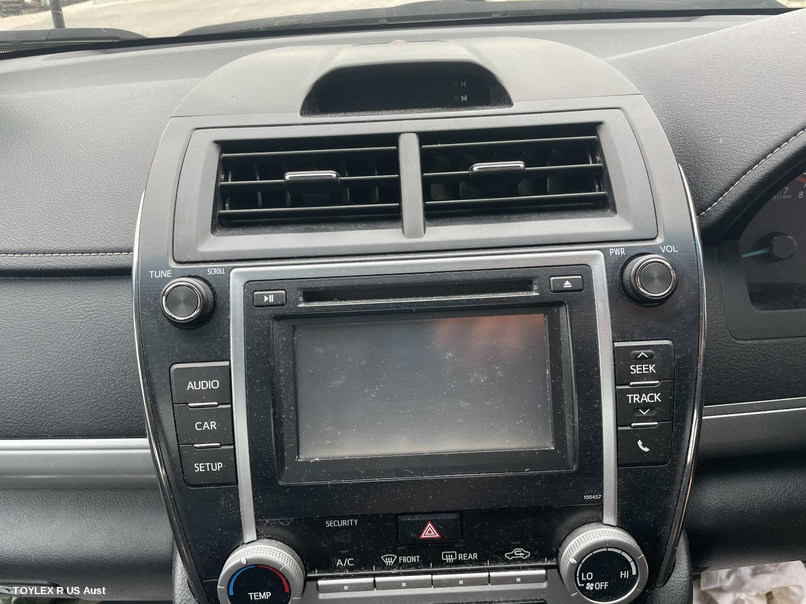 TOYOTA CAMRY 2016 Radio/Cd/Dvd/Sat/Tv 6.1in TOUCHSCREEN (P/N ON FACE 100457), ASV50/AVV50