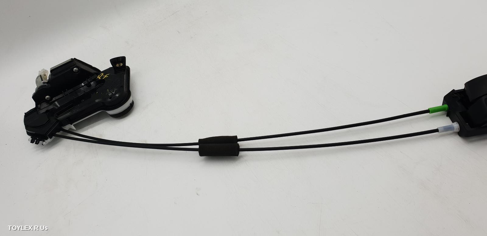 TOYOTA HILUX 2019 Door/Boot/Gate Lock RIGHT FRONT DOOR LOCK, SR/SR5