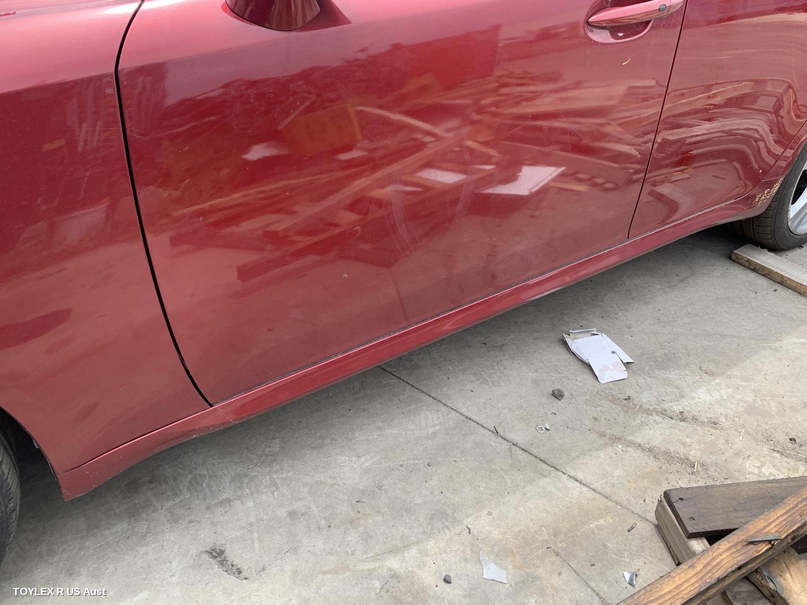 LEXUS IS250/IS250C 2011 Side Step/Skirt GSE20R, LH SIDE