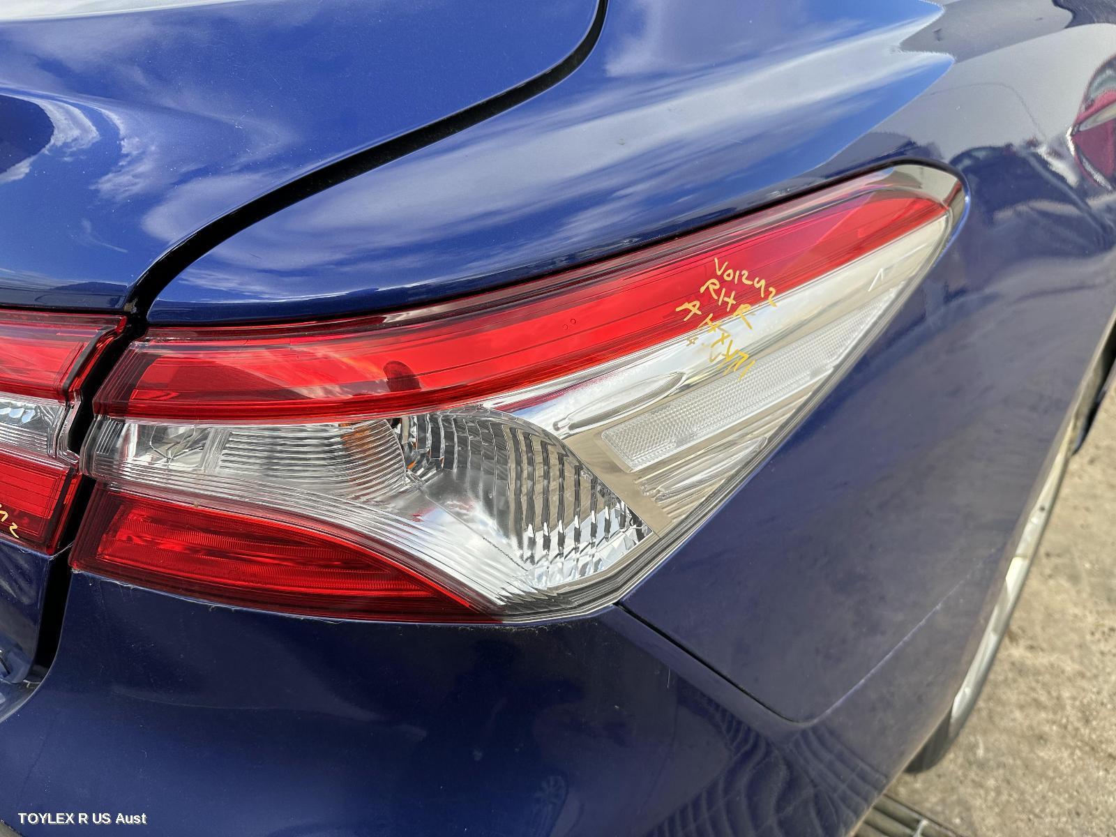 TOYOTA CAMRY 2020 Right Taillight XV70, IN BODY, HALOGEN TYPE
